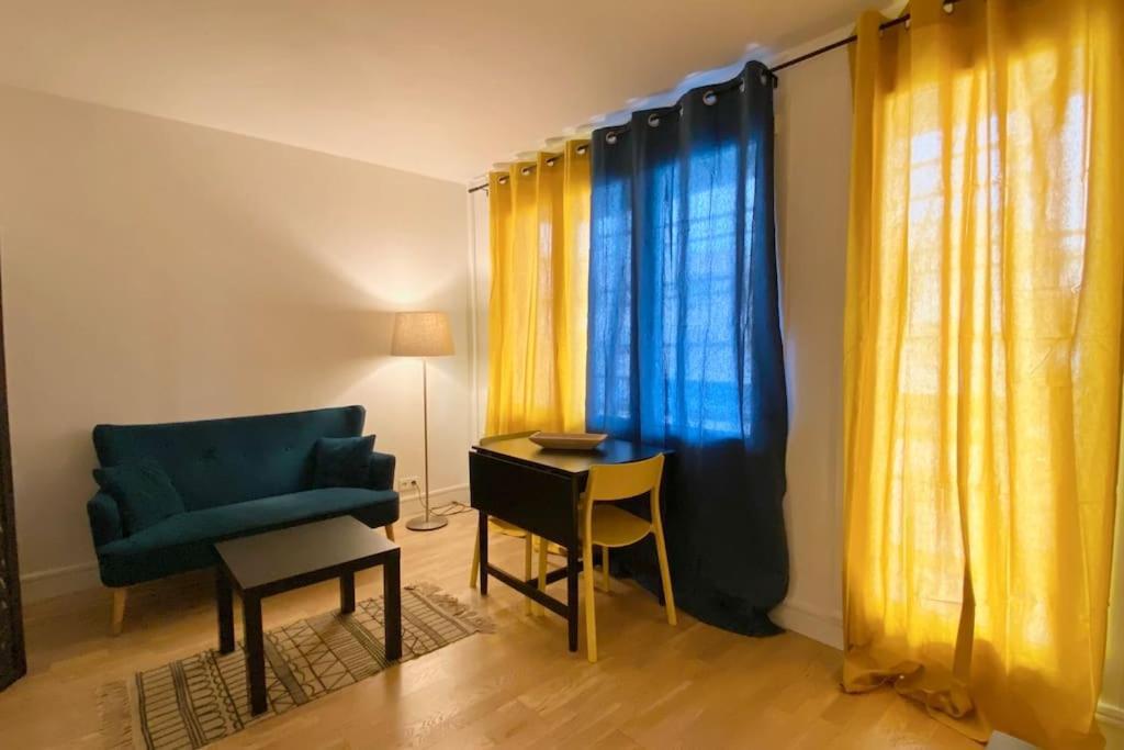 Beau Studio Cosy Et Calme - Face A La Gare De Rosny-Sous-Bois - 20Mn De Paris Et Disneyland Exterior photo